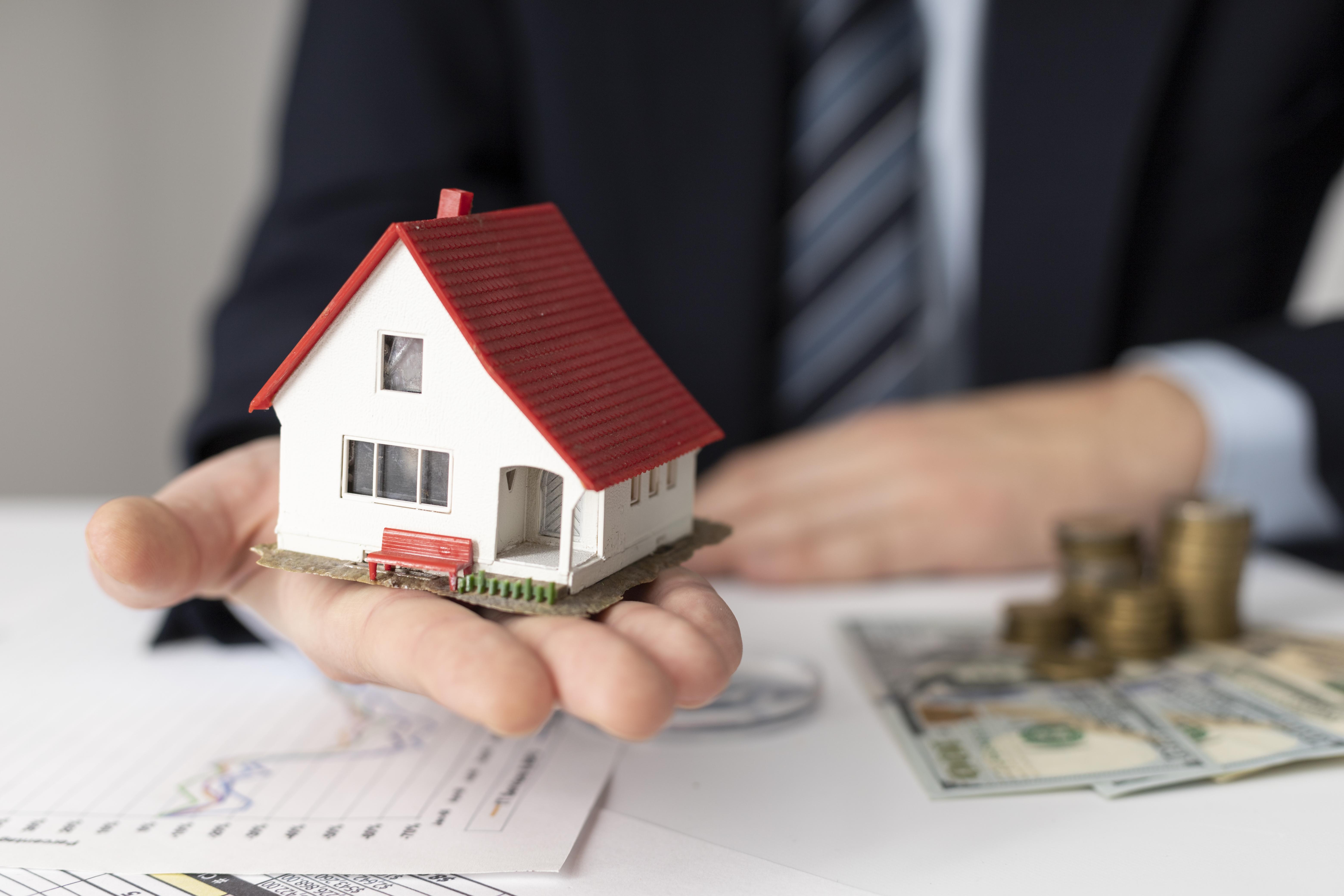 Top Cities Attracting NRIs for Real Estate Investment in 2025